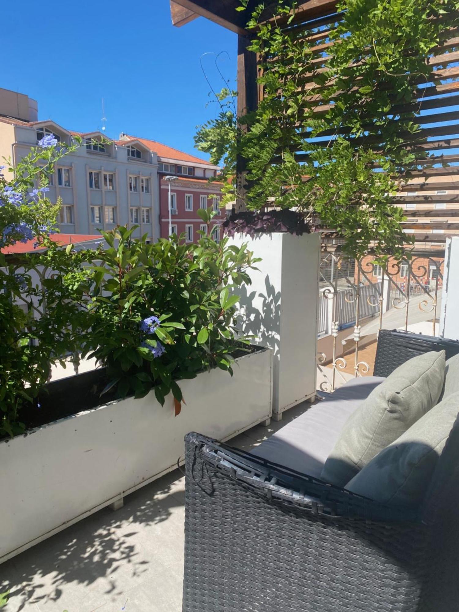Appartment In Center With Parking Pula Exterior photo